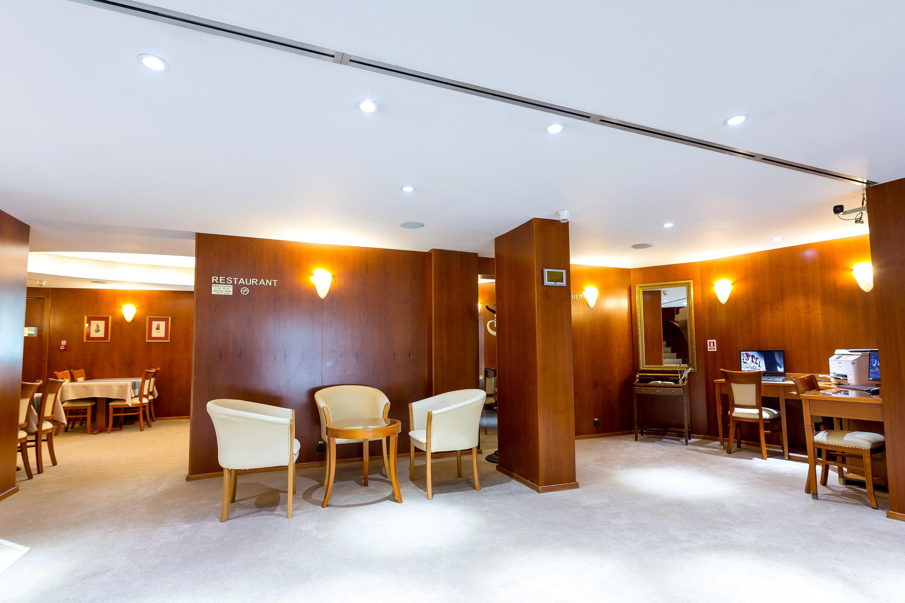 Duke Romana Center Hotel 3*
