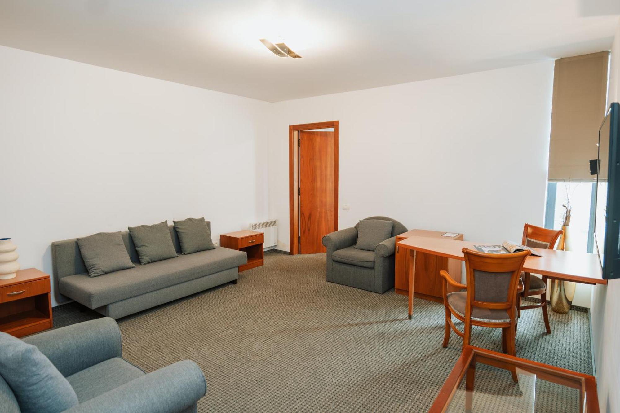 Hotel Duke Romana Center 3*