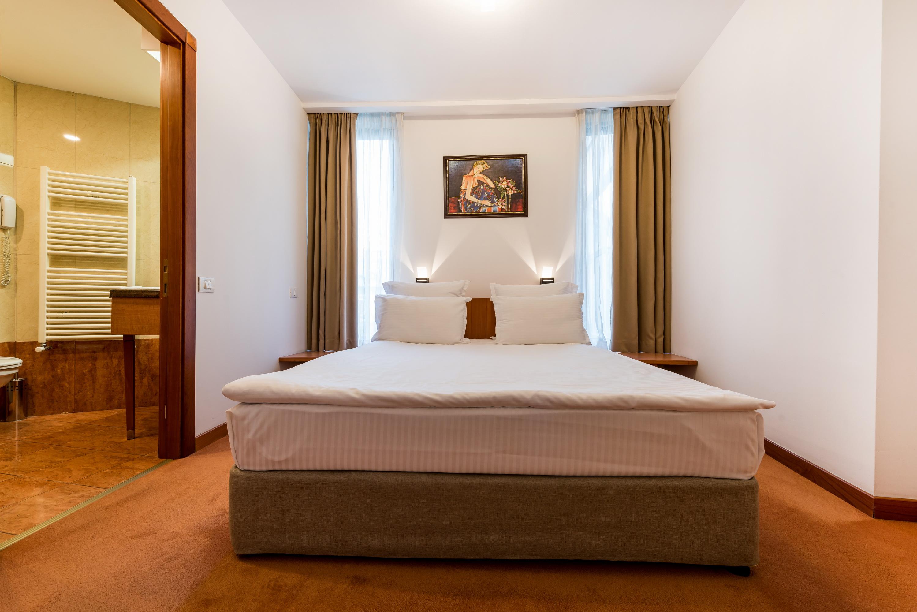Duke Romana Center Bucureşti