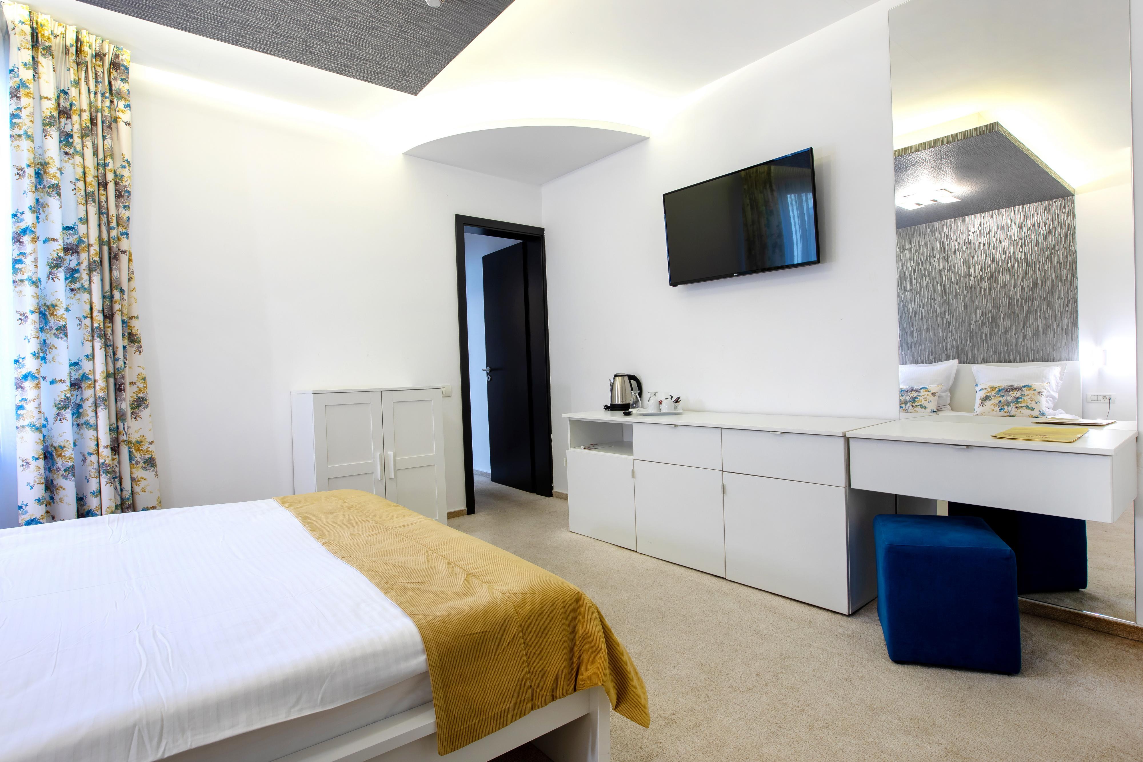 Duke Romana Center Hotel 3*