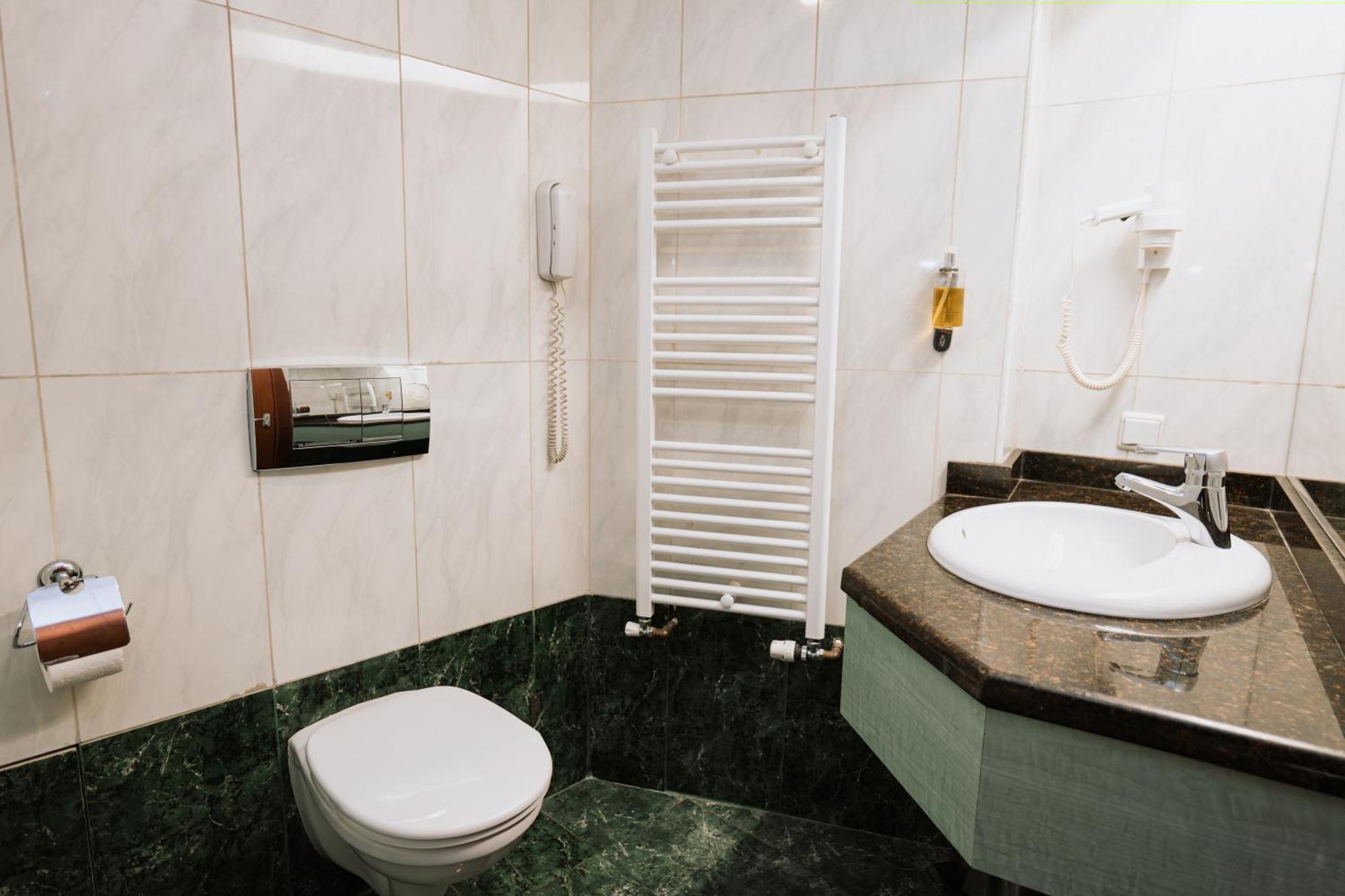 Duke Romana Center Hotel 3*