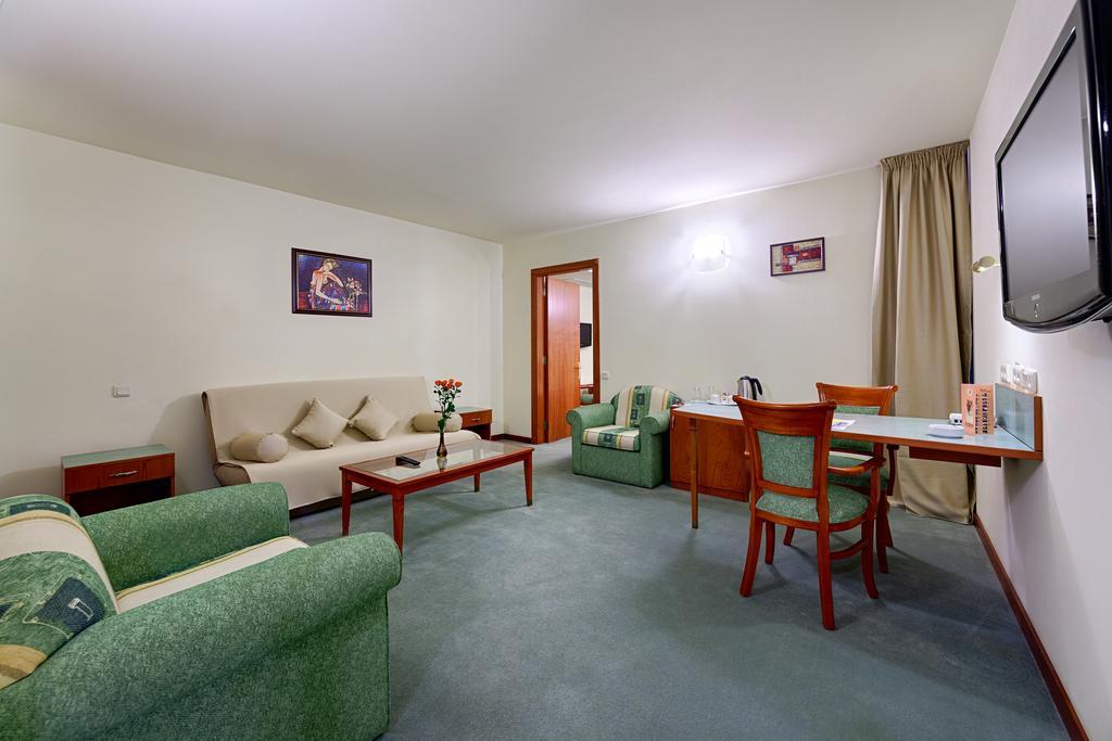 Duke Romana Center 3* Bucureşti